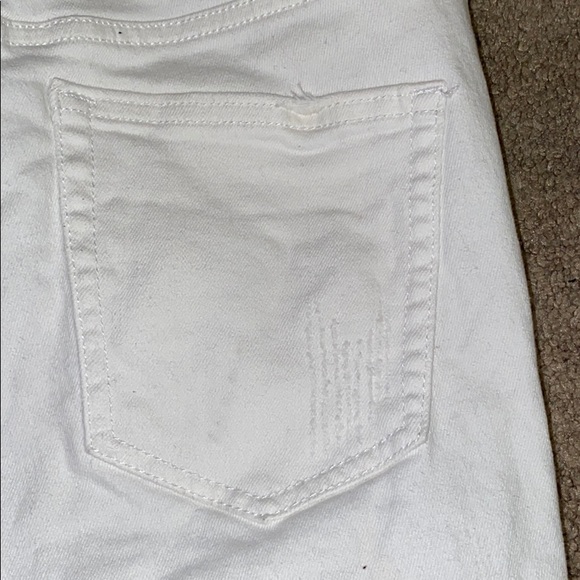 white ripped jeans - Picture 4 of 6